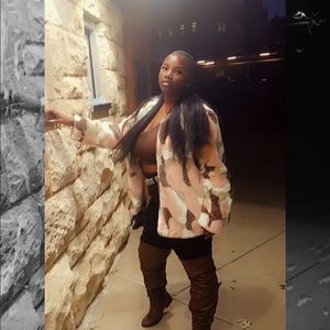 Meet your Posher, Sherrill